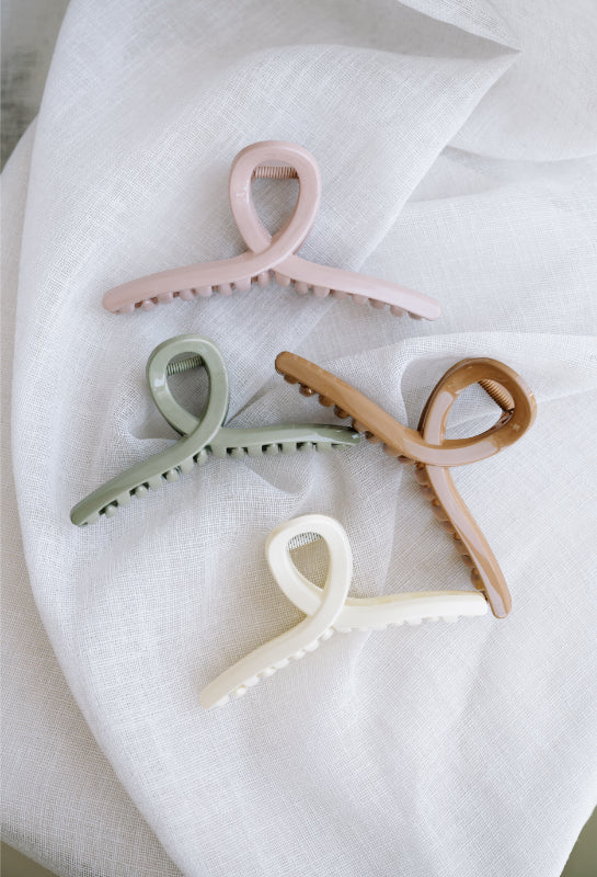 The Collette Claw Clip