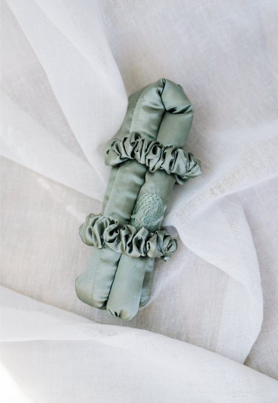 Miniature Heatless Curler